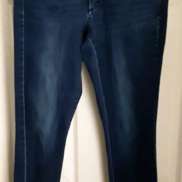 Women's skinny jeans size 8 from universal thread - Picture 2 of 10